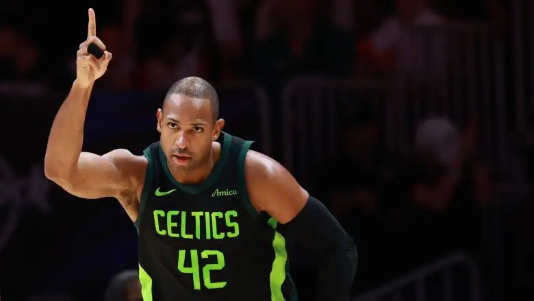 Playoff BOS (@playoffbos) on Twitter photo CELTICS NEWS: โI think the Knicks will also at least check in on Horfordโs situation in Boston.โ -<a href="/IanBegley/">Ian Begley</a>
WOAH๐ณ CELTICS NEWS: โI think the Knicks will also at least check in on Horfordโs situation in Boston.โ -<a href="/IanBegley/">Ian Begley</a>
WOAH๐ณ