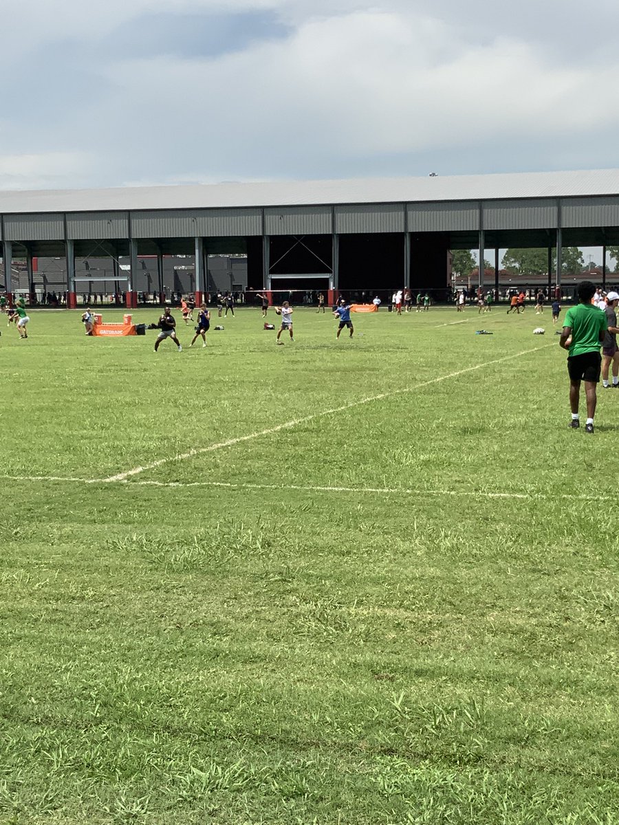 Jmopayne2's tweet image. Grateful for the chance to learn from some of the best in the game right now and put in work for the “Q” here at Manning Passing Academy