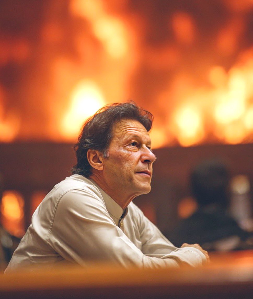 میں نے عمران خان سے سیکھا ہے کہ ،
انسان کوشش کرتا ہے 
کامیابی اللہ دیتا ہے

آپ نے کیا سیکھا۔۔
#PTI_followers
