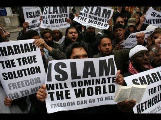 Karoline Leavitt Daily News Sharing (@whleavitt) on Twitter photo Laura Loomer calls for a complete ban on Muslims entering the U.S. What is your response? <a href="/LauraLoomer/">Laura Loomer</a>
A. Yes, ban all of them
B. No, ban only extreme Islamists
C. No, welcome all of them. Laura Loomer calls for a complete ban on Muslims entering the U.S. What is your response? <a href="/LauraLoomer/">Laura Loomer</a>
A. Yes, ban all of them
B. No, ban only extreme Islamists
C. No, welcome all of them.