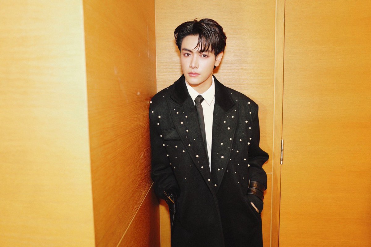 🎉大家准备好了吗？我准备好啦，不见不散😍

🎉ทุกคนพร้อมไหม จุงพร้อมมากๆ
เจอกันนะครับ😍

#JoongFansignMeetYouInTheSHine 
#GMMTV