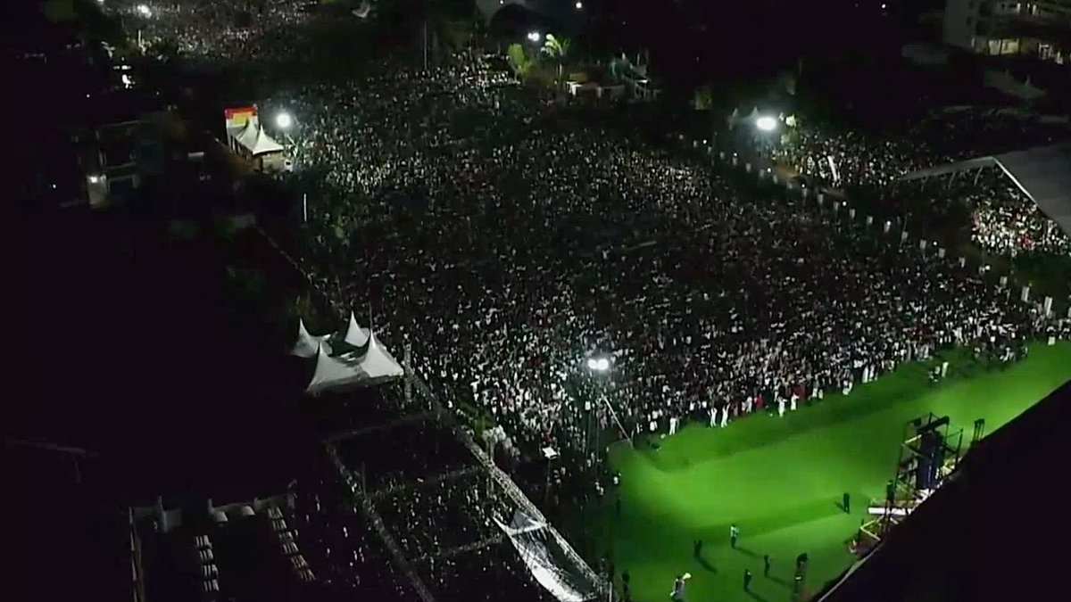 Over 200,000 people turned up on Night 1 of Benny Hinn's Healing Crusade in Uganda yesterday.