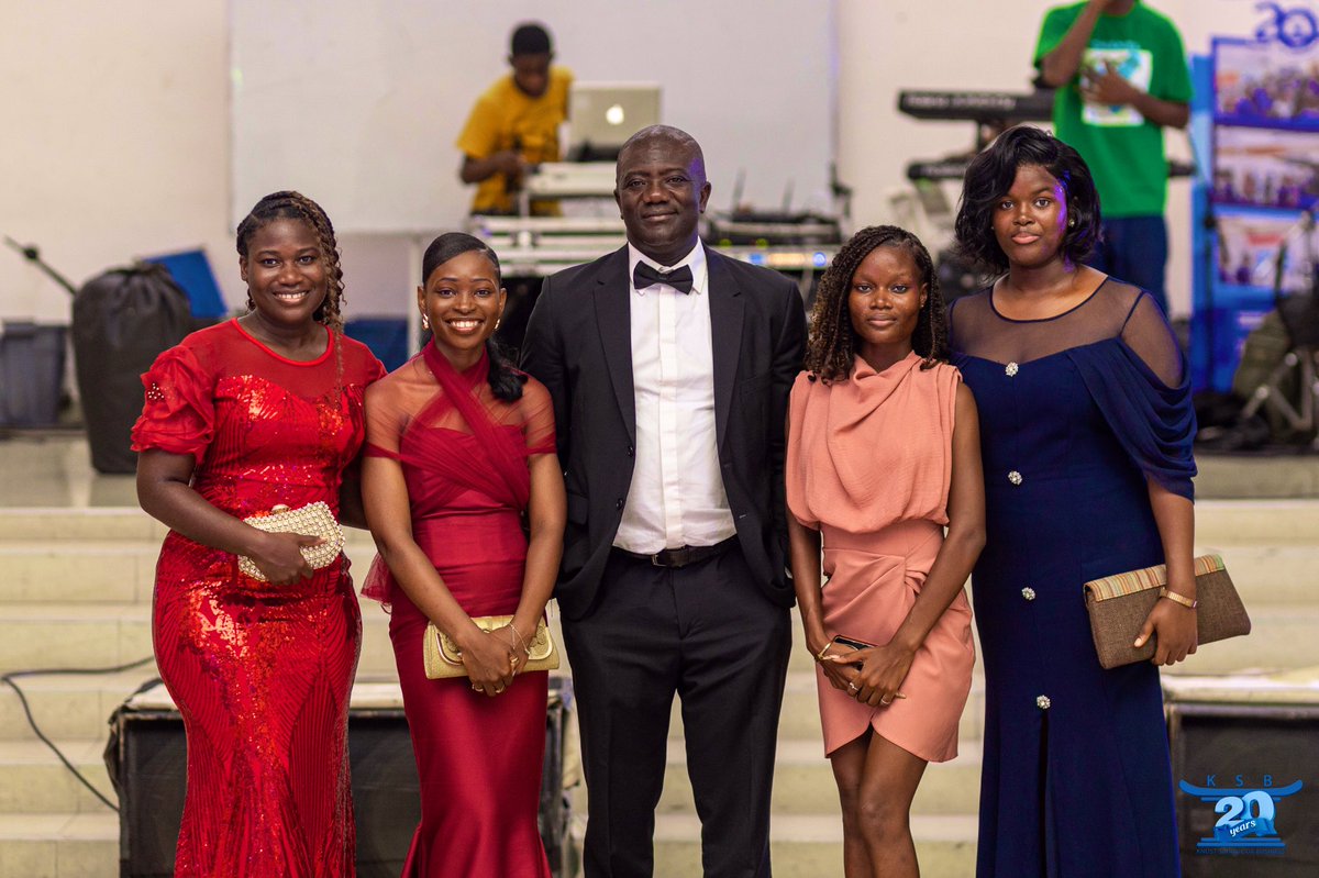theesthernyarko's tweet photo. honoured to have served as one of the esteemed judges at the KSB ANNIVERSARY TALENTS & AWARDS NIGHT.🖤
•
a step to growth and positive recognition.🖤⚜️
•
#growthmindset #selfrediscovery #corporatecommunications https://t.co/8j8aNeB4PP