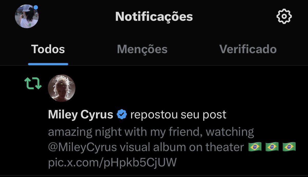 poliannabc's tweet image. gente na minha cabeça foi a miley mesmo que deu RT (e não um adm) e eu tô me tremendo toda