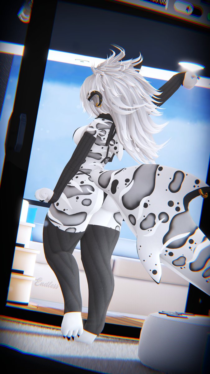 Big shark stretch🦈🤍