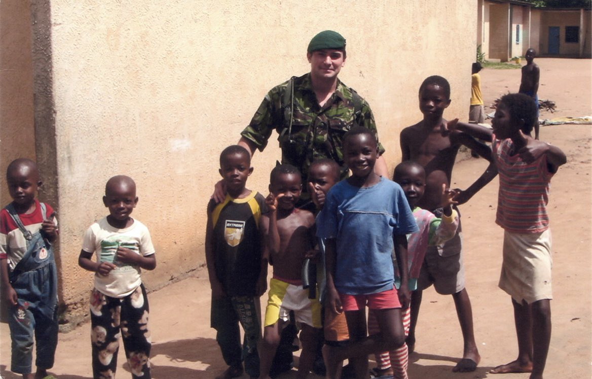 antmiddleton's tweet image. Today is Armed Forces Day — a time to stop and show true respect to every man and woman who has served, is still serving, and to the families who stand beside them.
For me, the military wasn’t just a chapter in my life — it was the foundation. From the Army, to the Royal…