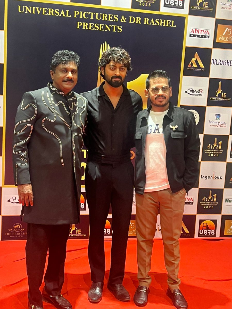 SRT Entertainments (@srtmovies) on Twitter photo Congratulations to our director @pradeepmaddali 🥳 on the well deserved success!
#VikkatakaviOnZee5 🔥
zee5.onelink.me/RIQq/3v6ny7sb
<a href="/itsRamTalluri/">Ram Talluri</a> <a href="/ZEE5Telugu/">ZEE5 Telugu</a> <a href="/nareshagastya/">Naresh Agastya</a>
<a href="/akash_megha/">Megha Akash</a> <a href="/Desharaj12/">Desharaj</a> Congratulations to our director @pradeepmaddali 🥳 on the well deserved success!
#VikkatakaviOnZee5 🔥
zee5.onelink.me/RIQq/3v6ny7sb
<a href="/itsRamTalluri/">Ram Talluri</a> <a href="/ZEE5Telugu/">ZEE5 Telugu</a> <a href="/nareshagastya/">Naresh Agastya</a>
<a href="/akash_megha/">Megha Akash</a> <a href="/Desharaj12/">Desharaj</a>