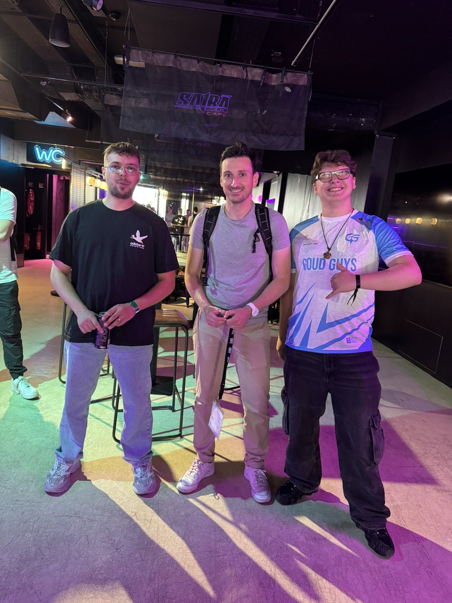 Vive Berserk tweet media