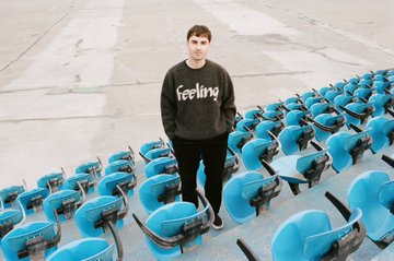 【Khotin /Release Spirit】
レトロ・テイストのシンセを基調にアンビエントとニュー・エイジを横断していくようなチルアウト・ダウン・ミュージックを構築するカナダはエドモントンのプロデューサー Dylan Khotin-Foote＝Khotin。 
⇒ morerecords.jp/?pid=171816255