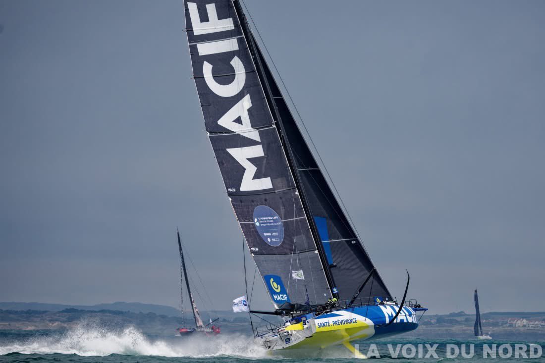 JohanBENAZZOUZ's tweet photo. Défi Pom'Potes de la course des Caps, ce vendredi à Boulogne-sur-Mer. Runs de vitesse en Imoca. #coursedescaps #defipompotes #imoca #cotedopale #pasdecalais #boulogne https://t.co/uxn0WupK67 https://t.co/5CPK82a0UO