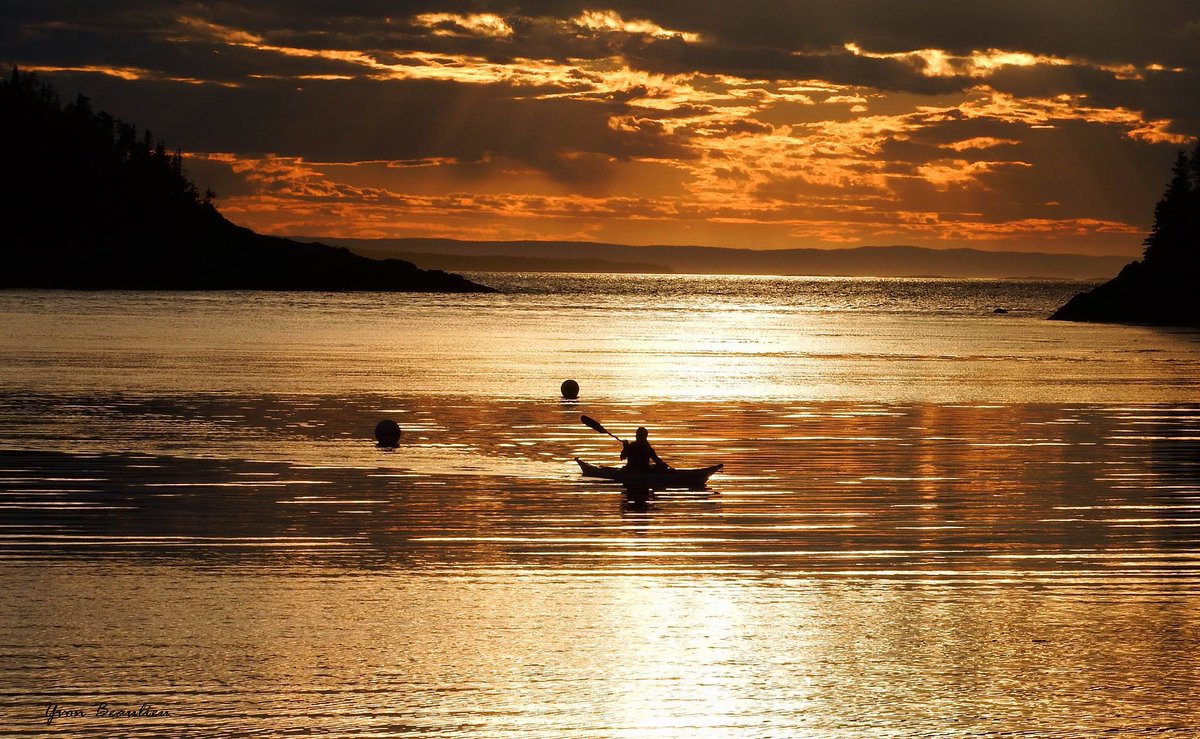 simontremblay81's tweet image. L'heure dorée au Bic... #BasSaintLaurent #BeautéduQuébec
Le rappel d'une photo spectaculaire prise par Yvon Beaulieu