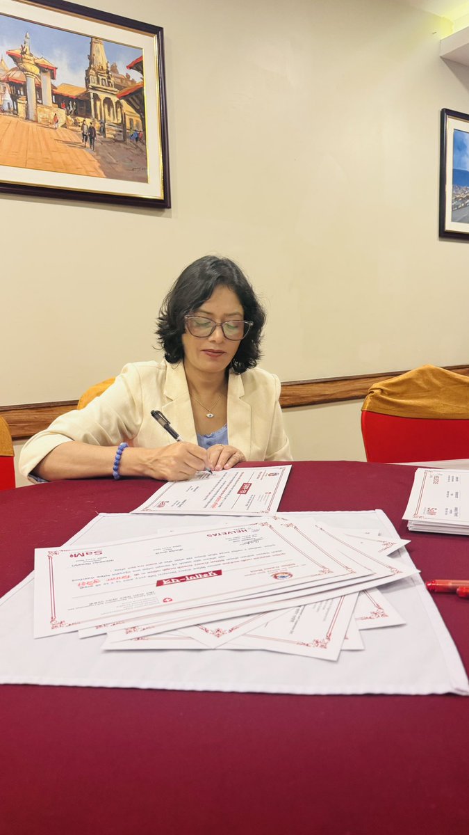 gitakandel6's tweet image. Happiness isn’t constan it’s a practice. Consistency matters more than perfection. Celebrate small wins, and treat yourself with the kindness . 🌿✨