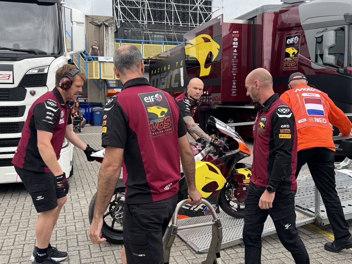 Lane Buddy Sands tweet media