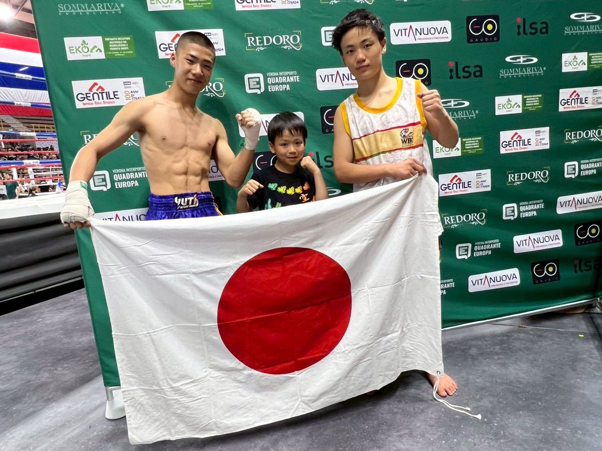 TSKjapan1's tweet photo. WBCムエタイ
ワールドチャンピオンシップ
イタリア世界大会
164センチvs180センチ
駒木根！怒りのハンマーパンチ
決勝進出🔥🔥🇯🇵
https://t.co/0vEB3s9M4S https://t.co/5kYDSpfYlK
