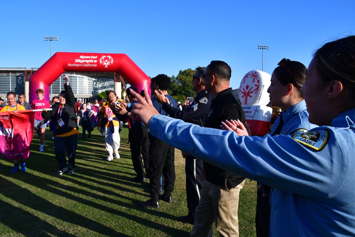 SanJosePD's tweet image. Let the games begin! 🎉 Today Chief Joseph and members of the San Jose Police Department were thrilled to show their support at the Special Olympics Summer Games Opening Ceremony held at Santa Clara University! 🏆 We are proud of all the incredible and inspiring athletes…