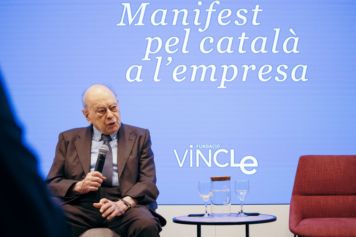 femcat's tweet image. 📢 A FemCAT ens adherim i impulsem el Manifest pel català a l’empresa de la @FundacioVincle per FER créixer l’ús del català.
🗣️ Excel·lent participació de @gemmafontane d'Orvit Digital, Guifré Homedes d'Amat Immobiliàris i Manel Prat de @bonpreuesclat a la taula de debat.