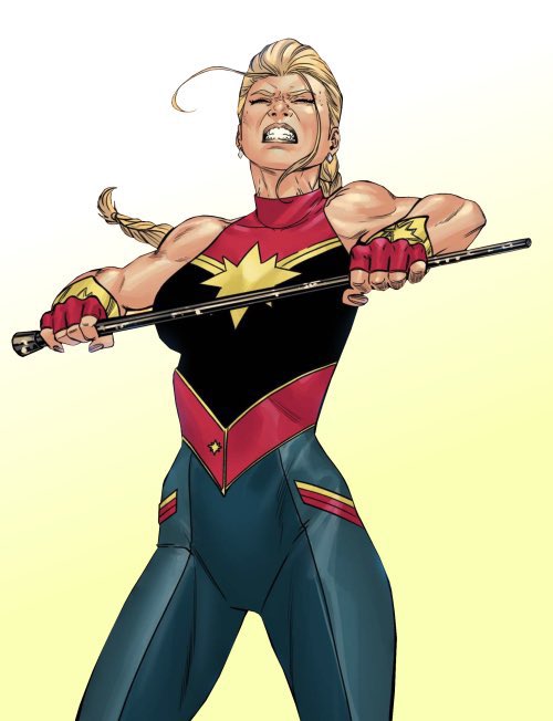 OMG THE NEW COMIC SUIT ADAPTED TO THE MCU? AAAAA