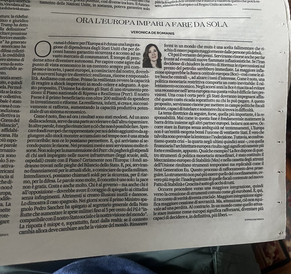 paoloangeloRF's tweet photo. #deromanis” mai come o questa fase è fondamentale mantener la barra dritta insieme agli altri partner europei. Isolarsi non serve. Occorre stare in Europa senza ambiguità ne’ tentennammo occorre procedere verso maggiore integrazione creazione di strumenti comuni come eurobond https://t.co/Ecnif8Rx55