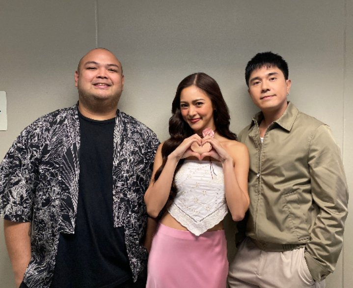 ChaNcy24's tweet photo. DIRECTORS of KIMPAU projects:

DIREK FM REYES &amp; JOJO SAGUIN
▪️LINLANG 
▪️THE ALIBI

DIREK CHAD VIDANES:
▪️What's Wrong With Secretary Kim
▪️My Love Will Make You Disappear 

KIMPAU X THEALIBI 

#THEALIBI
#KimPau #KimChiu #PauloAvelino 

@prinsesachinita @mepauloavelino https://t.co/D7TFkqGCta
