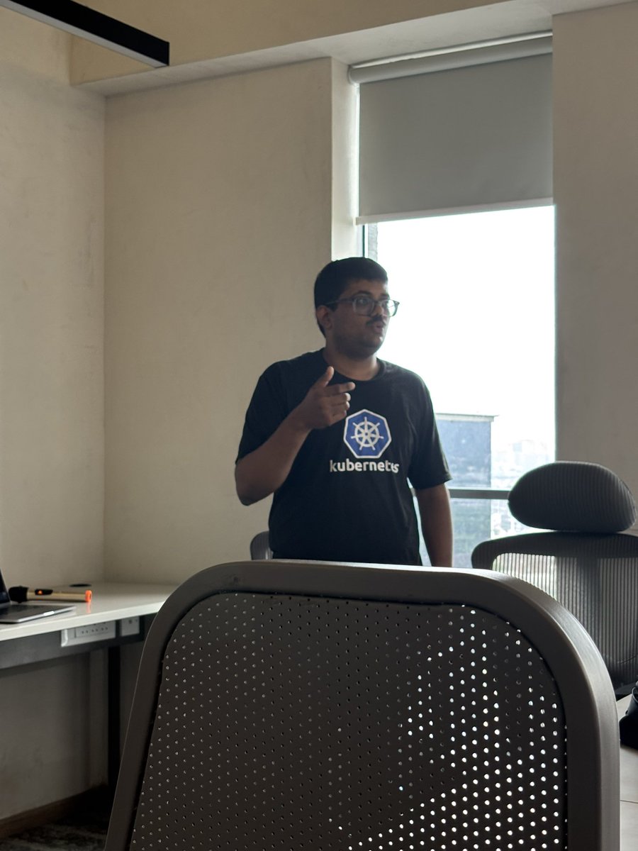 k8sAMD's tweet photo. Kickstarted the meetup with a talk on @testcontainers and @testkubeio by Aditya!

#Kubernetes @CloudNativeFdn https://t.co/xJ65mleXNJ