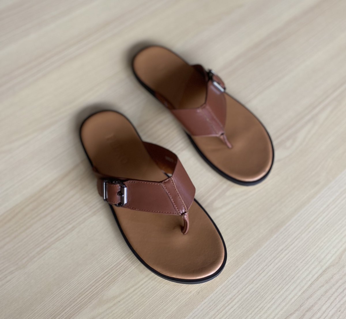 Available 
Sandals size 42/8
Material leather 
WhatsApp:+255675535908
#Mtumbashoe #Sandals
