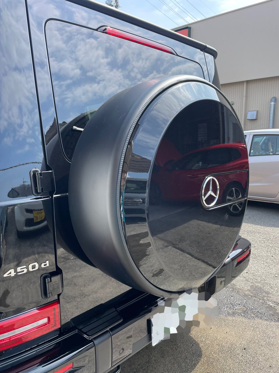 Dzone14829887's tweet image. メッキパーツを
マットブラックへ塗装

タイヤカバー
リアバンパーメッキ部分
フロントバンパーメッキ部分
フロントグリル
ベンツエンブレム

ラグジュアリー感UP
K様ご依頼ありがとうございます

#ベンツ
#マットブラック