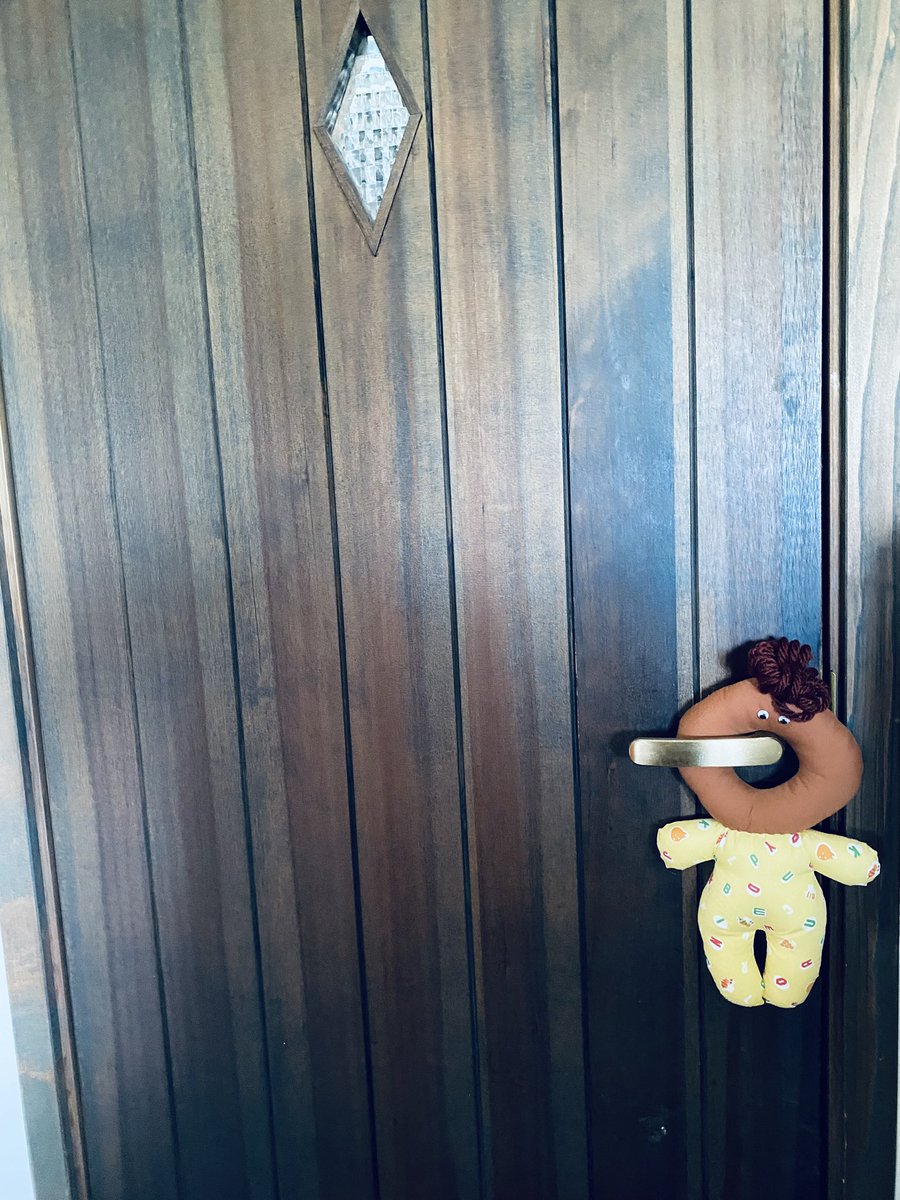 CATHYTOYTOYdes's tweet photo. 【デザフェスお品書き】
個人的にめちゃくちゃお気に入りの
ドーナツくん。
デザフェスで販売いたします。
ぜひお手に取っていただけたら嬉しいです。

デザインフェスタvol.61 @designfesta 
7月5日 土曜日　10:00〜18:00
東京ビッグサイト　西館4階 M-238
#デザフェス61 #デザフェスお品書き https://t.co/MAm5rU2Ib1
