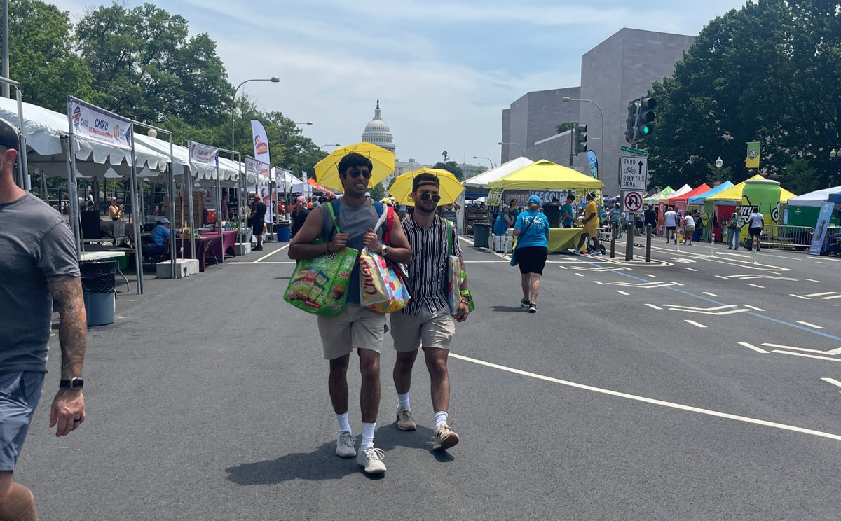 📸 SHOW US YOUR BBQ BATTLE MOMENTS! 🍖🔥

We want to see YOUR best shots from the Giant BBQ Battle! TAG US in your photos &amp; videos using #BBQinDC 🎶 🍔 🔥 🏆 Who knows? You might just get featured! 😉

#BBQinDC #TagUs #BBQBattleMemories
