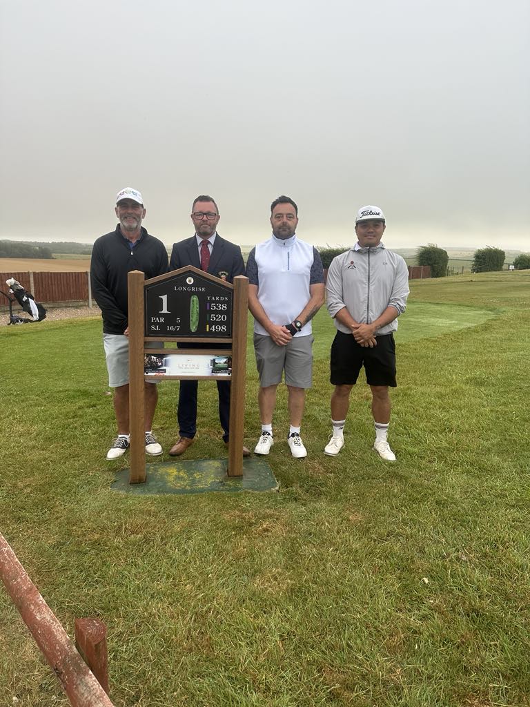 Day one of the 2025 Club Championships about to get underway 

The lead group of

Gary Weldon 
Stuart Ratcliffe
Bisal Gurung

With our 2025 Club Captain Paul Hampson 

Play well everyone and enjoy!

#membersclub 
#theclubchampionships 
#36holesmedal