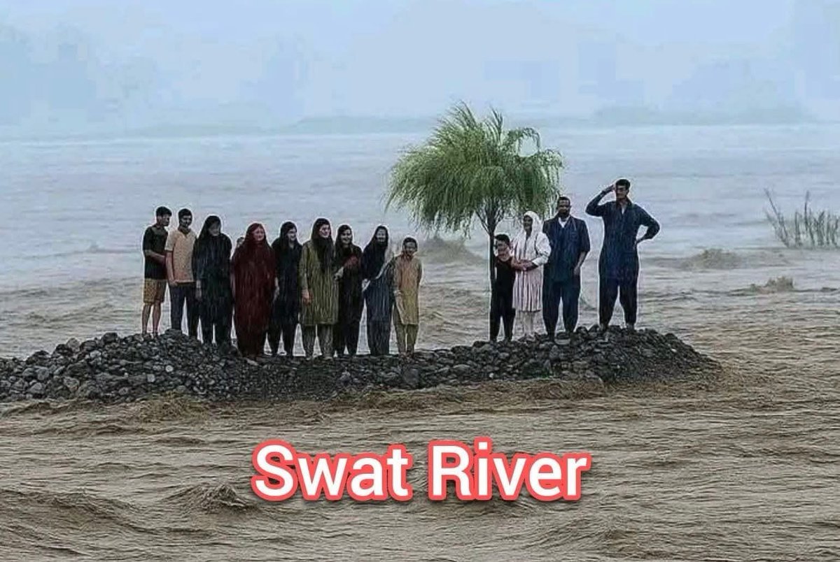 govindrai14's tweet photo. فلوریڈا میں ایک کتے اور اس کے مالک کو بچانے کے لیے ریسکیو آپریشن ہوتا ہے...
اور پاکستان میں انسان مدد کے لیے پکاریں، تو کوئی سننے والا نہیں؟ 💔
کیا ہماری زندگیاں اتنی بے قیمت ہو چکی ہیں؟
دل رو رہا ہے… ضمیر کہاں سو گیا ہے؟
#florida #dog #flood #rescue #pakistan #swat #swatvalley https://t.co/NmXoIl6jm9
