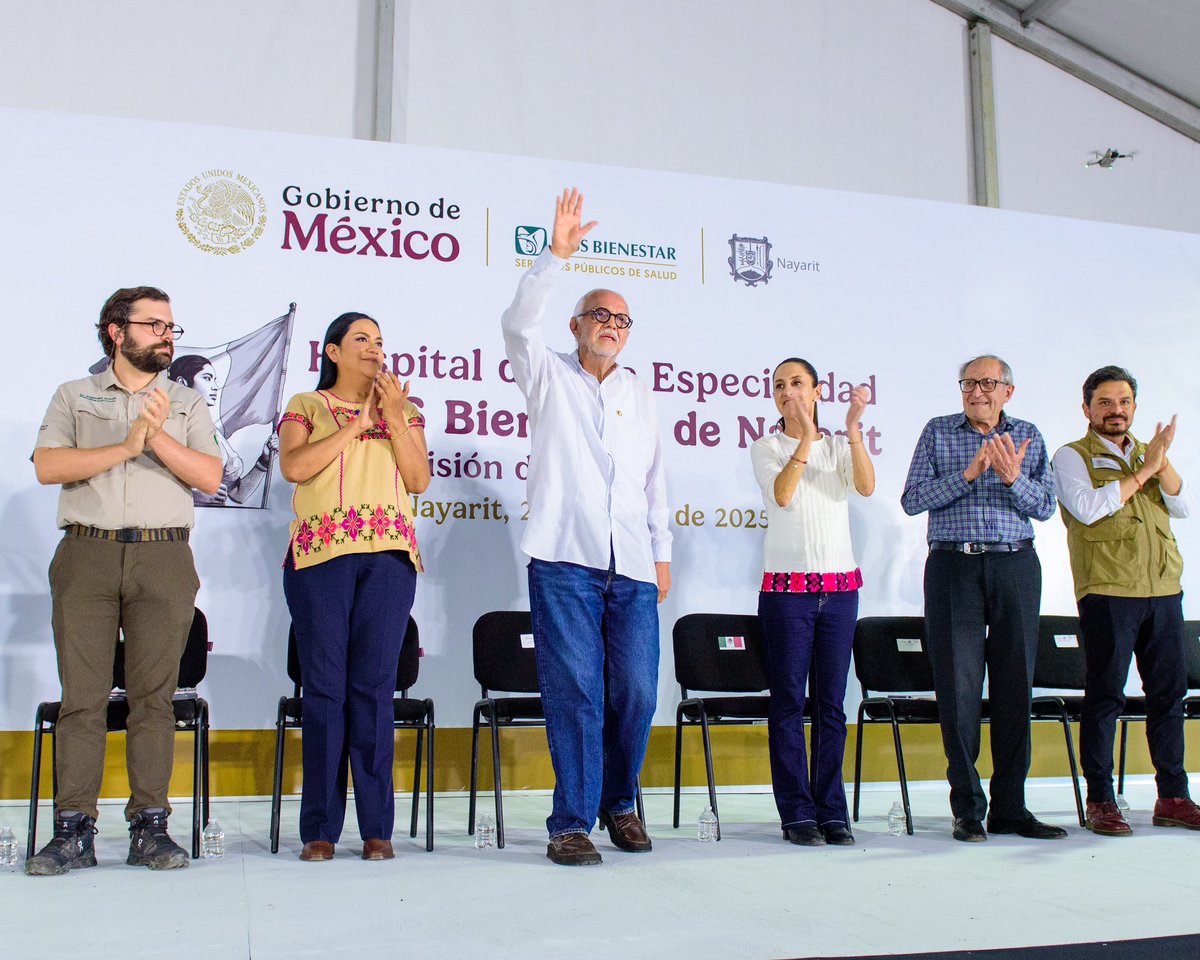 Miguel Ángel Navarro (@miguelanavarroq) on Twitter photo Acompañé a la presidenta <a href="/Claudiashein/">Claudia Sheinbaum Pardo</a> a supervisar la construcción del Hospital de Alta Especialidad IMSS-Bienestar. Gracias al esfuerzo federal y de las y los nayaritas, pronto será una realidad con vocación humanista, no mercantilista. ¡La salud es un derecho! Acompañé a la presidenta <a href="/Claudiashein/">Claudia Sheinbaum Pardo</a> a supervisar la construcción del Hospital de Alta Especialidad IMSS-Bienestar. Gracias al esfuerzo federal y de las y los nayaritas, pronto será una realidad con vocación humanista, no mercantilista. ¡La salud es un derecho!
