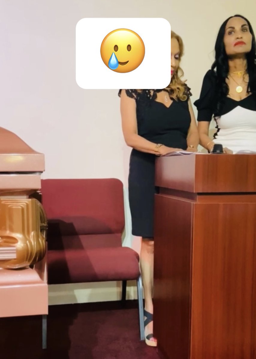 NDookhi47114's tweet image. 4/12/2025 my mother laying in the casket
#JusticeDenied #VetoOverride #HB6017
@senpizzo @GovRonDeSantis
@Daniel_PerezFL
@HearAMelody0123
@CindyJenkinsFL
@JesseScheckner
@DanaTrabulsy
@JAXTDY
@FindingElsaWard
@Sen_Albritton
@doc_rudman
@RealAmVoice
@maureen_bannon
My mother…