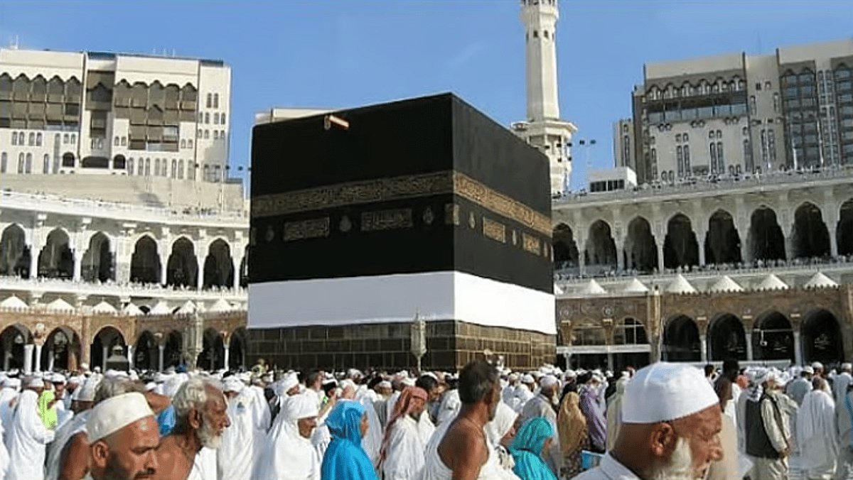 أكدت وزارة الحج والعمرة، أن أداء العمرة للمواطنين الخليجيين متاح في أي وقت. #البوابة 