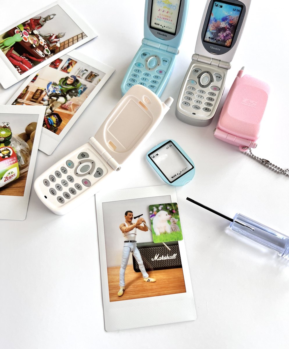 なつかしのガラケー＋マスコット バラ売り なつかしのガラケーマスコット ガラケー ガチャガチャ シルバー - メルカリ