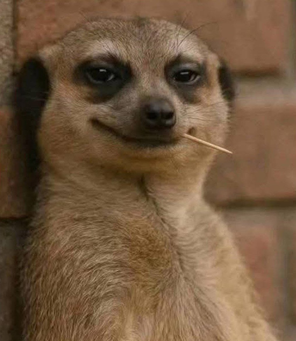 Malete indigene watching Kwasu students complain about the robberies going on