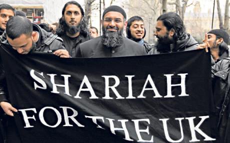 benonwine's tweet image. Should ALL radical Islamists be deported back to where they came from.

YES or NO?