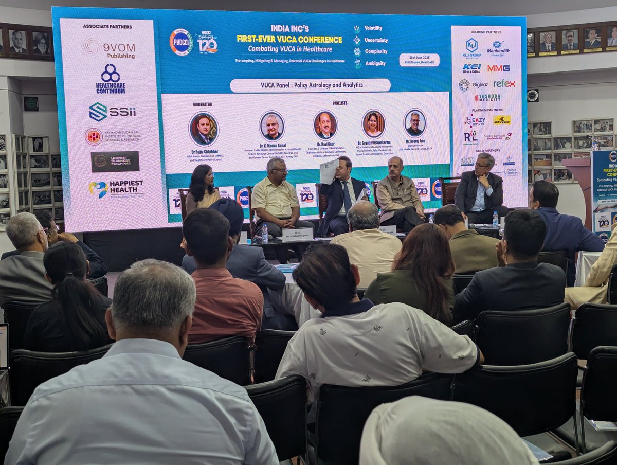 9vom365's tweet photo. The first panel is on "#policy Astrology and Analysis, moderated by Dr. Rajiv Chhibber (@rajivchhibber )
&amp; esteemed panelists.
Coping in #COVID unpredictability shows importance of managing VUCA, putting India on global healthcare spotlight.

@kmadangopal
#PATH #VUCA #Healthcare https://t.co/QVn0mENC6g