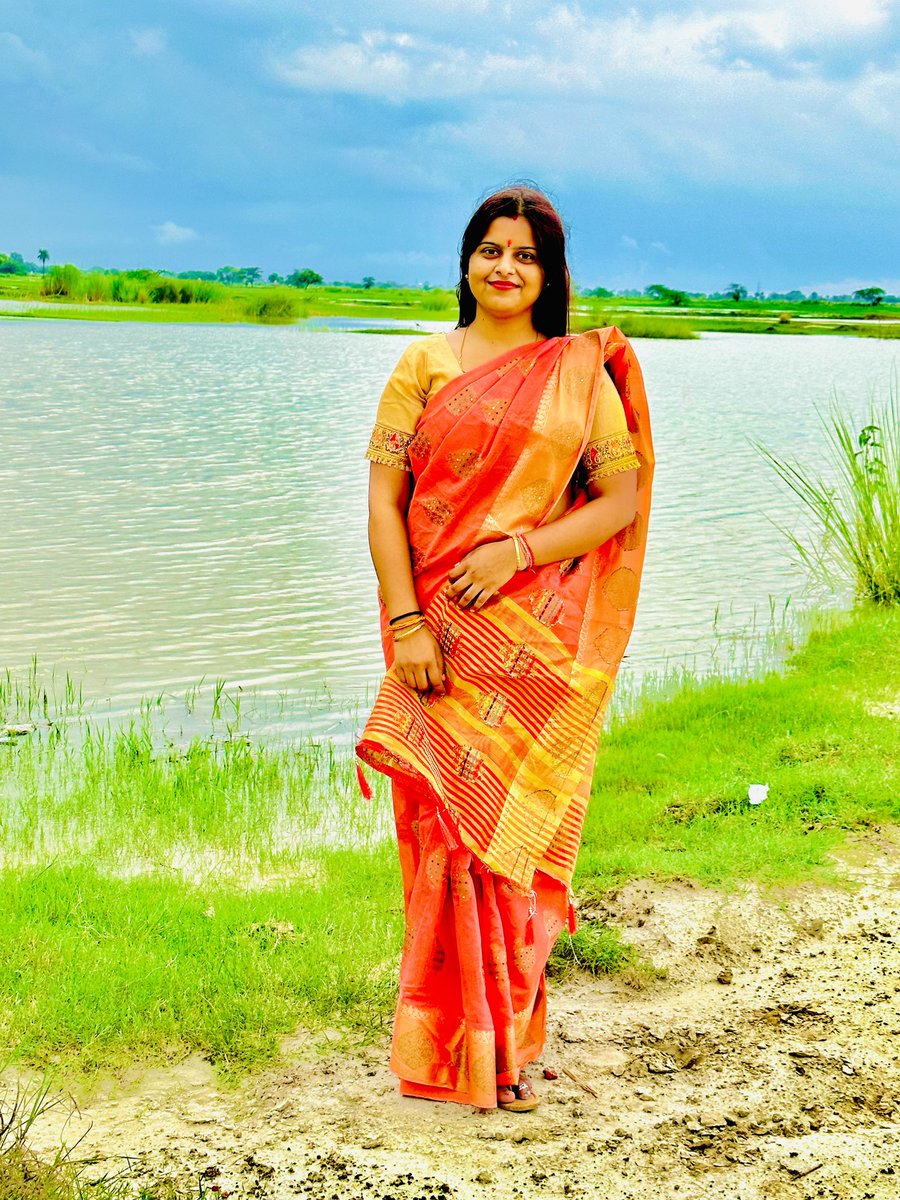 Dr Jyoti Yadav (@dr_jyotisp) on Twitter photo शांति और सुकून दोनों ही संतुष्टि से जन्मते है l 
जो प्राप्त है वही पूर्ण है l वर्तमान ही सबकुछ होता है ... इसलिए जीवन हमेशा वर्तमान पर केंद्रित करें भविष्य स्वर्णिम ही होगा l 
श्री राधे 🙏🙏 शांति और सुकून दोनों ही संतुष्टि से जन्मते है l 
जो प्राप्त है वही पूर्ण है l वर्तमान ही सबकुछ होता है ... इसलिए जीवन हमेशा वर्तमान पर केंद्रित करें भविष्य स्वर्णिम ही होगा l 
श्री राधे 🙏🙏