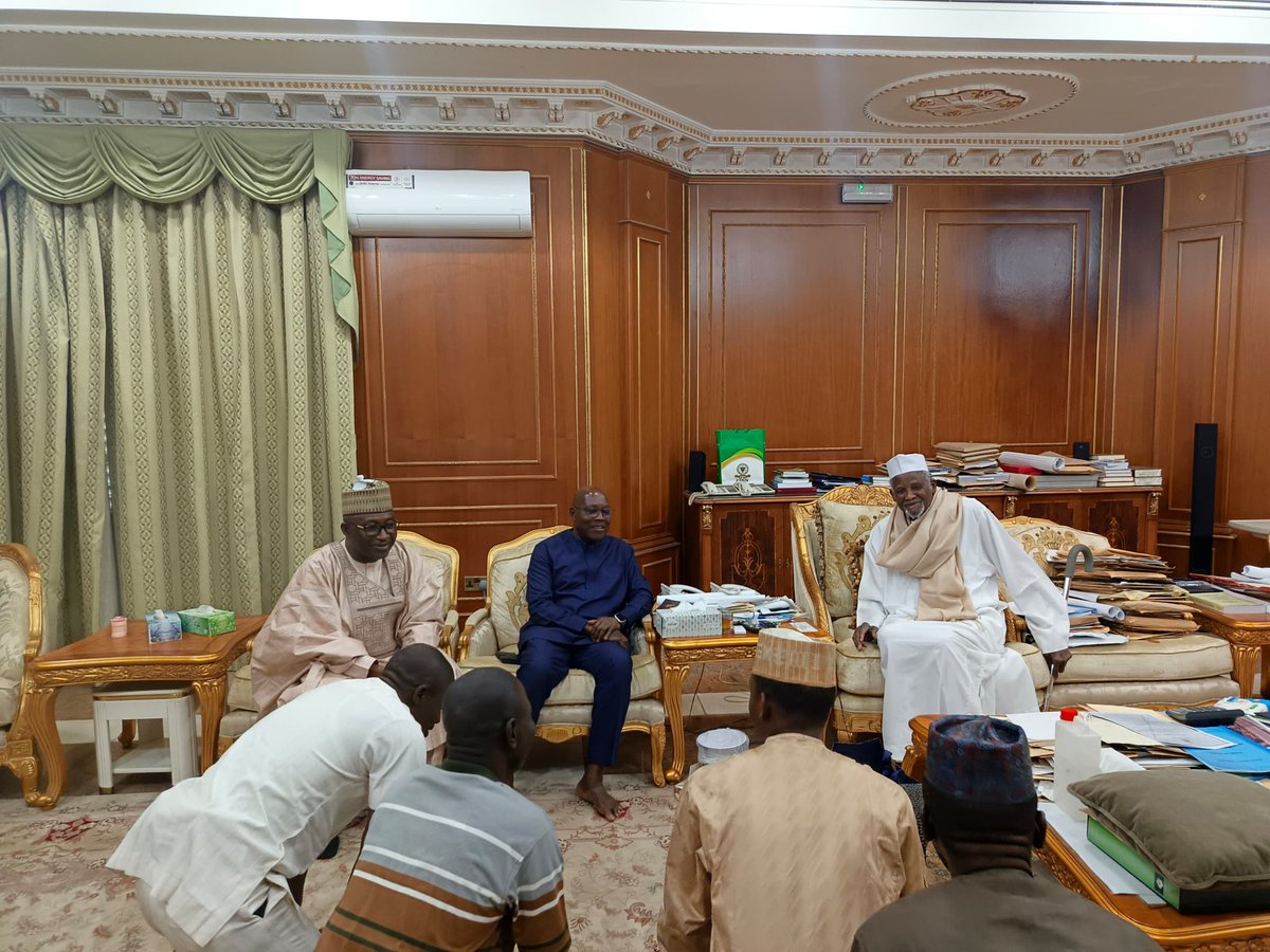 babandedemb's tweet image. I can't forget the last time GMD of ARCO Group Plc and my humble self paid a courtesy call on the late Alhaji Aminu Dantata! A philosopher, a teacher, a business tycoon at a global level, but humble and always accommodating with face, heart, and wealth. May Allah grant him…