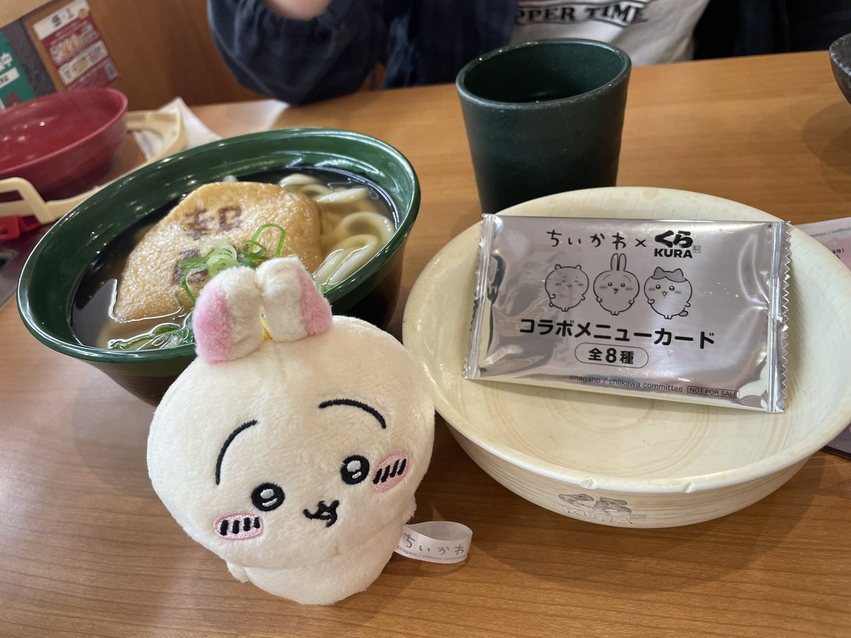 moku_iro's tweet photo. ちいかわ×くら寿司行ってきた🍣 https://t.co/fnbLRSHCqK