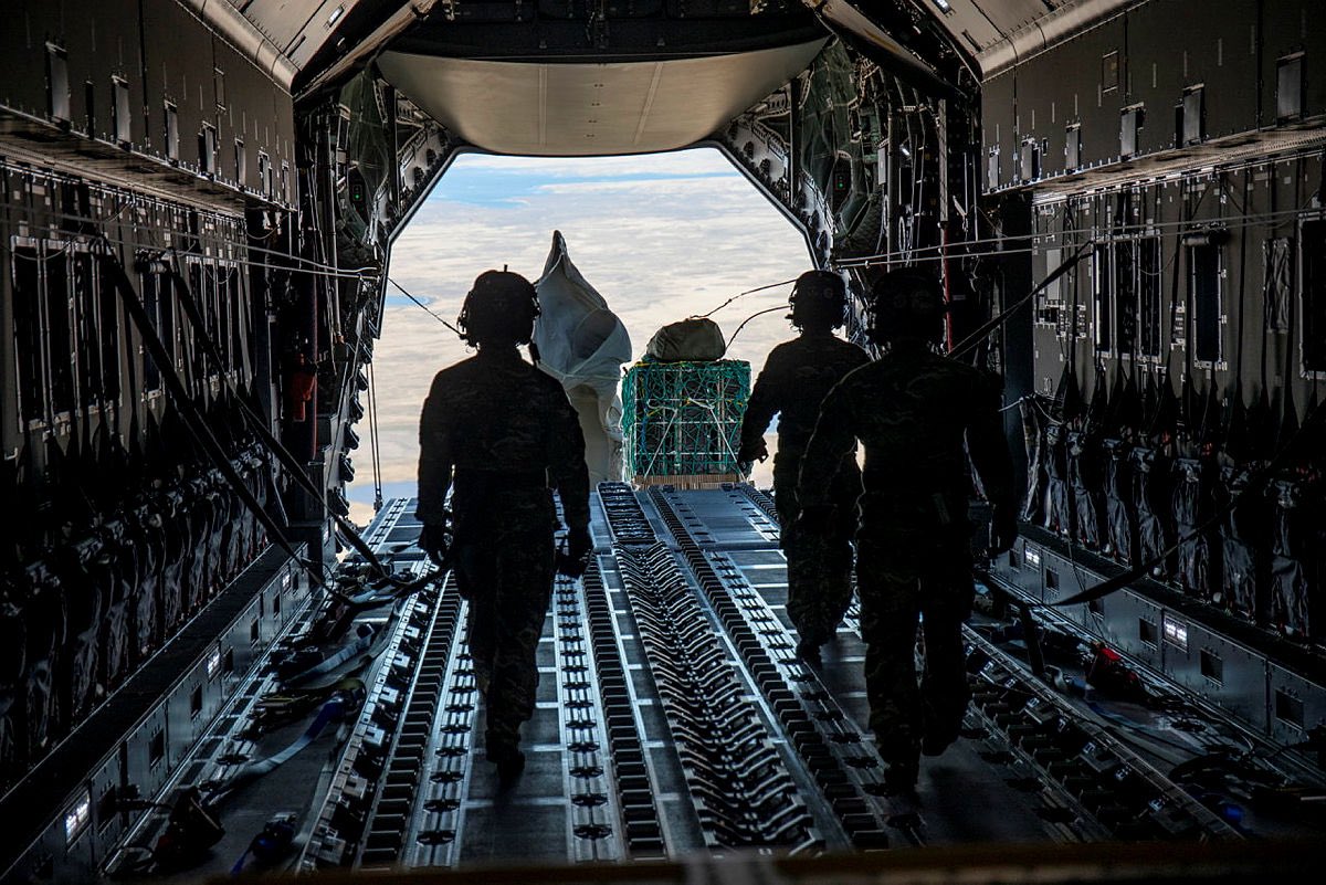 HMS_Pegasus's tweet image. π¬π§ Today is #ArmedForcesDay π¬π§
HMS Pegasus thanks every member of the Armed Forces community β from Regulars and Reserves to veterans, cadets & families β for your unwavering service to King and country.
We salute you all π«‘
#ThankYouForYourService #SupportOurForces