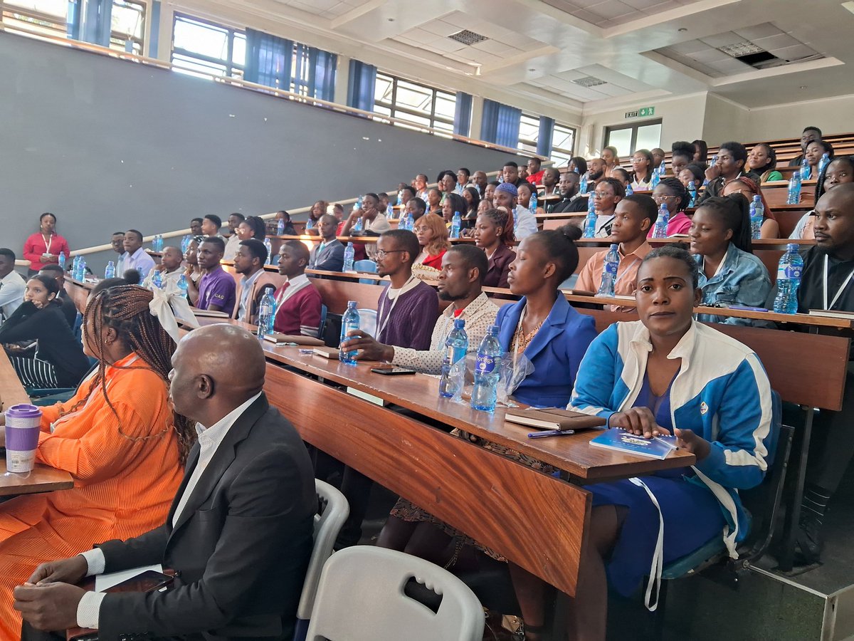 Kenneth03Mw's tweet image. The Organizational Development and Management Workshop- Blantyre chapter has officially began!
We're so excited for the day and prepared to learn from all the great minds that are here.
#OrganizationDevelopment #FactMalawi #NoYoungPersonLeftBehind