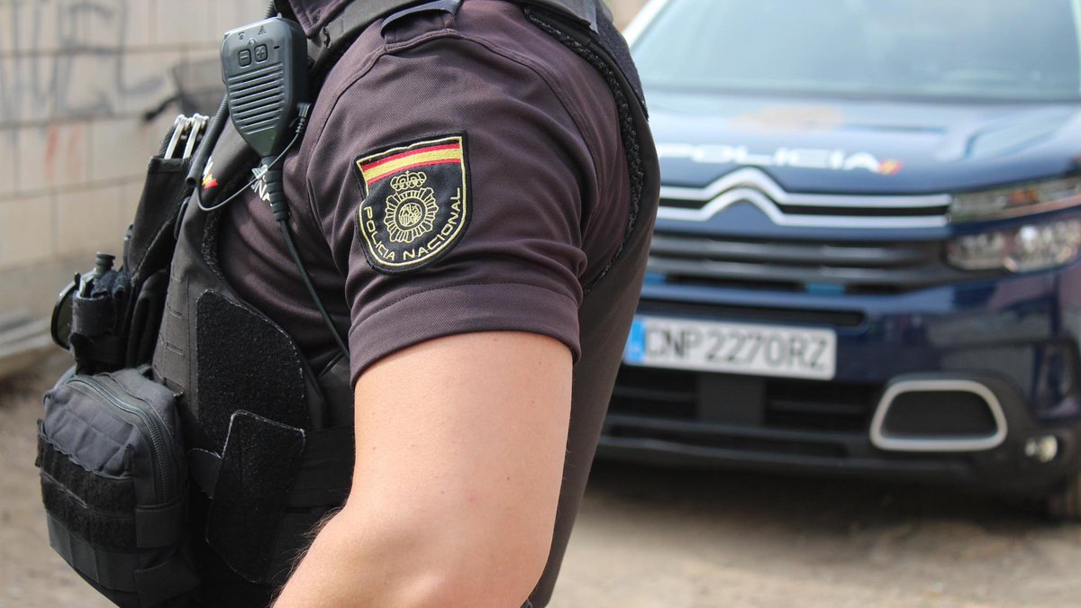 O presunto asasino dunha muller de Almería tenta suicidarse lanzándose por un barranco g24.gal/-/o-presunto-a…