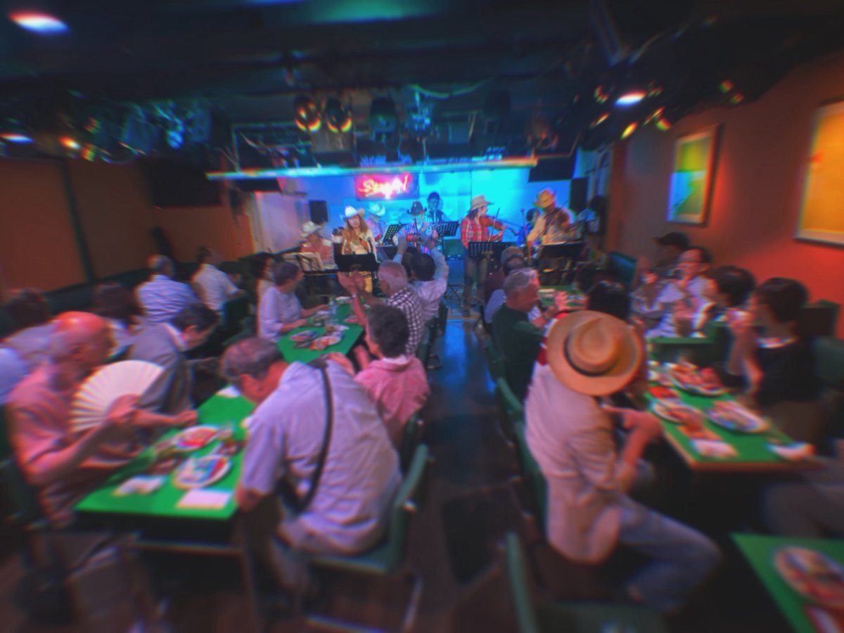 昨晩は赤坂stage1にてカントリーライブ。次回は7/6(日)鎌倉ダフネです！

#湘南ツイン倶楽部 #country 
#aisukematsutoya