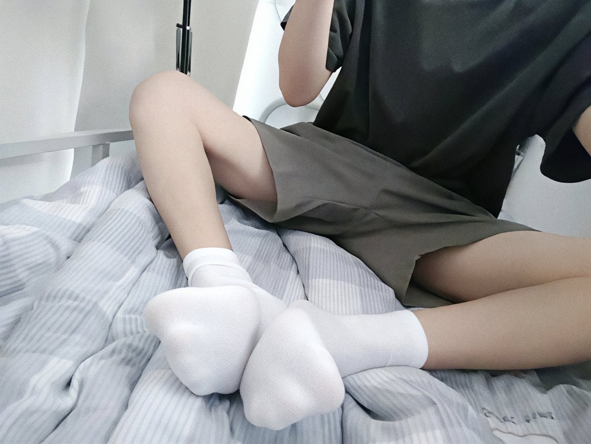 阿乐乐（阴暗爬行版） tweet media