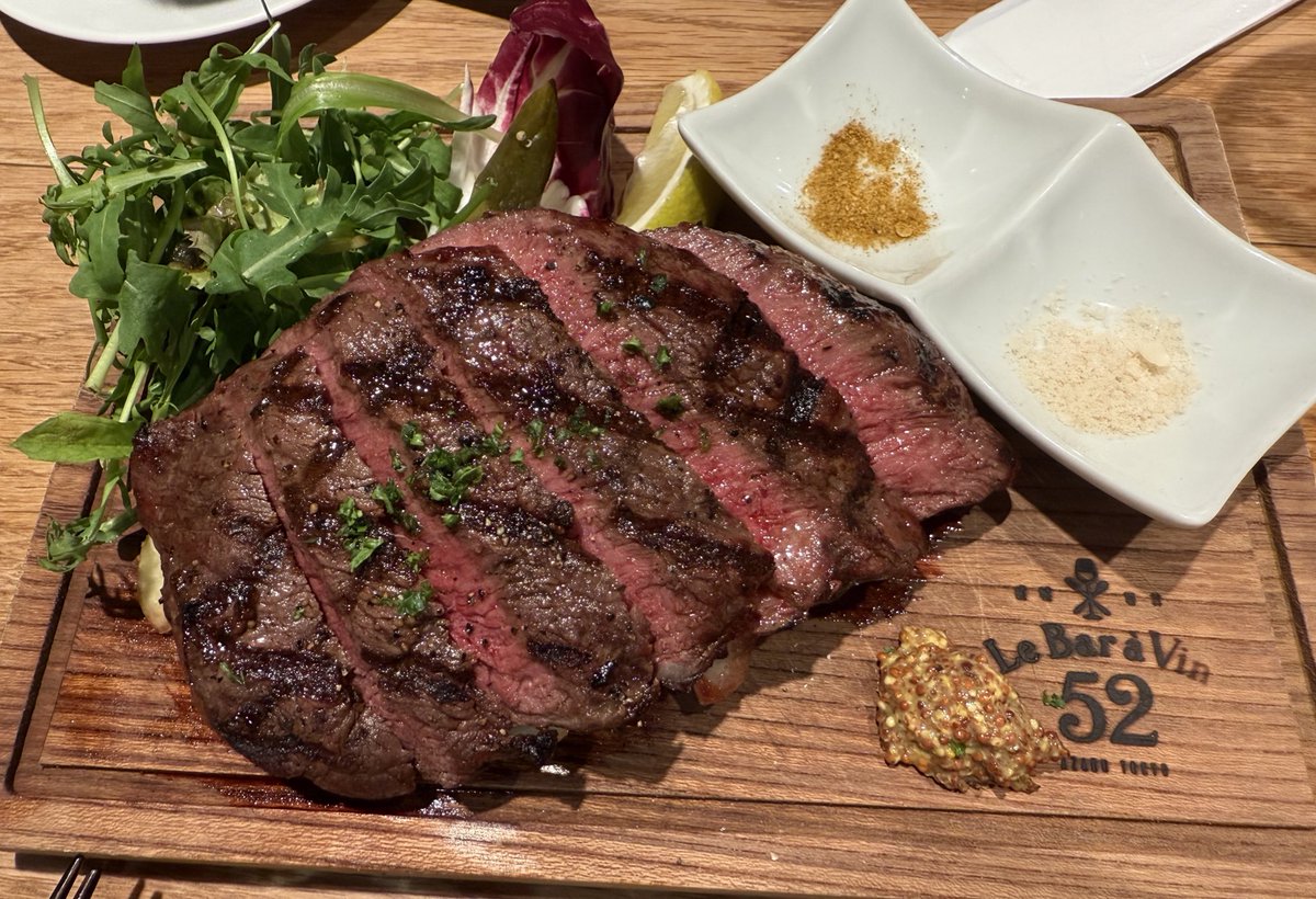 普段は食べない豪華なヲタク食事会が始まりました！