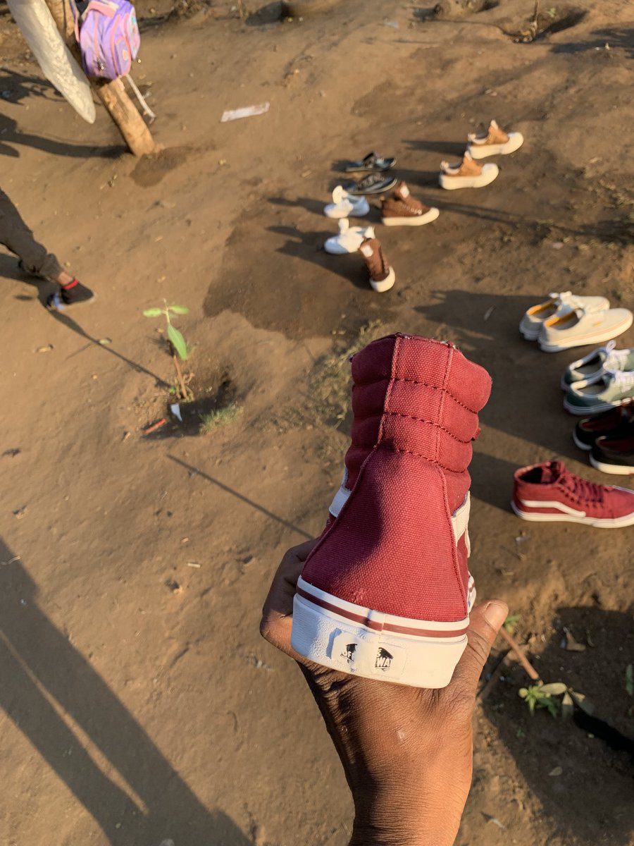 0994507839 call/whatsapp
Size 11uk/46 mk50,000
Lilongwe 
Please 🙏 Retweet