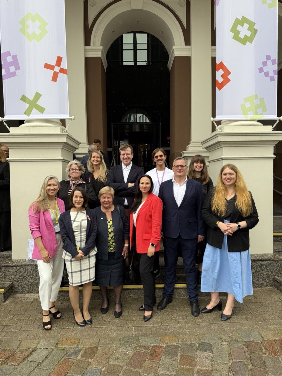 Vai nav ironiski?! Rīgas domē, NA frakcijā ir lielāks cilvēku ar netradicionālu seksuālo orientāciju īpatsvars nekā Progresīvo frakcijā. #RigaPride2025