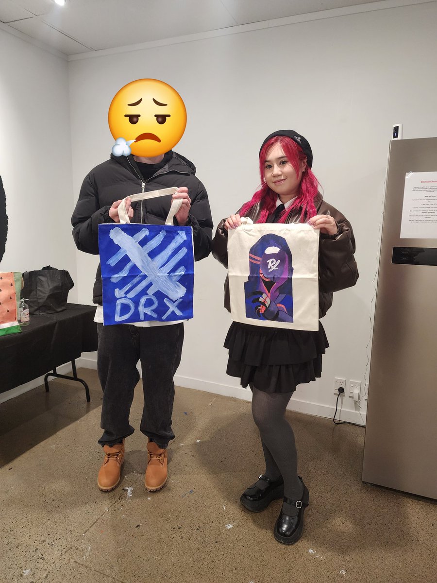 PRX gf vs DRX bf

Who did better? <a href="/pprxteam/">Paper Rex</a> <a href="/DRX_VALORANT/">DRX VALORANT</a> 🤔