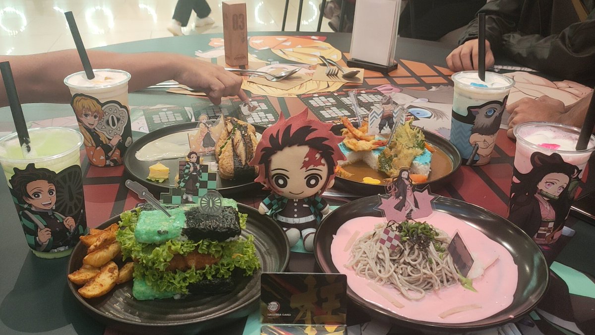 lazymiaoatwork's tweet image. Happy Day to me❤️

I will say this demon slayer cafe is way better than the one in singapore....
I am sorry malaysia, i will not complain more about your anime theme food again QWQ

#demonslayercafe
#acolab
#malaysiademonslayercafe